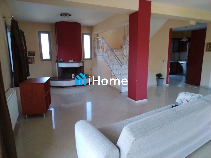 .(Προς Πώληση) Κατοικία Μεζονέτα || Ιωάννινα /  - 240τ.μ, 3Υ/Δ, 270000€