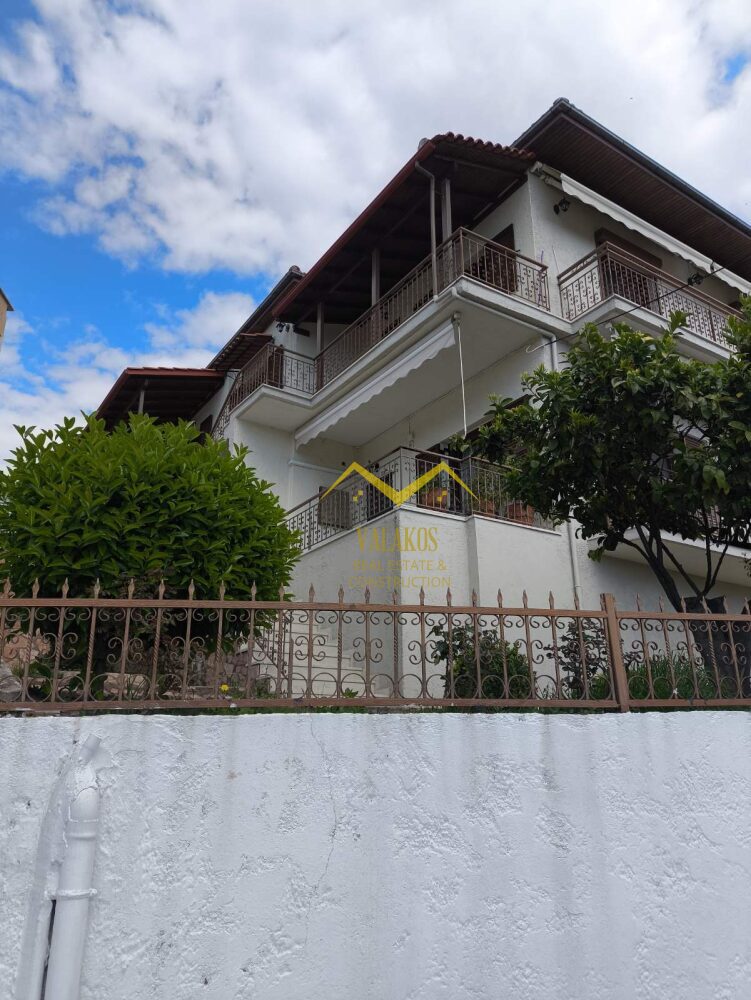 (προς πώληση) Κατοικία Διαμέρισμα || Ν. Θεσπρωτίας / Ηγουμενίτσα - 125.0τ.μ., 3 Δ/Υ,180.000€