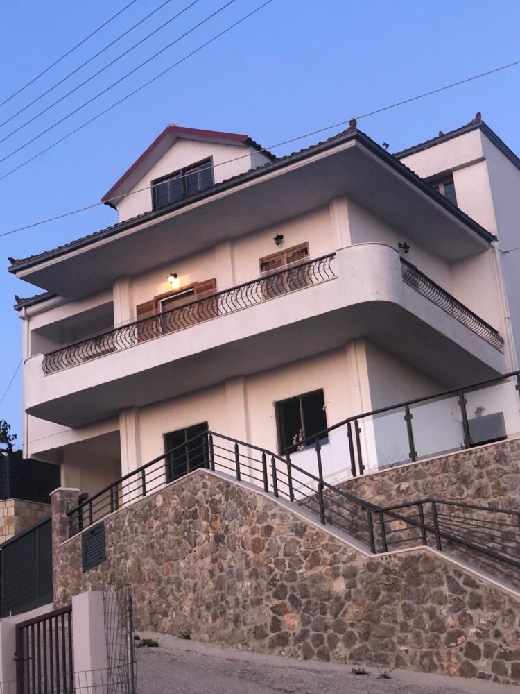 (For Sale) Residential Detached House || Filiates / Center - 130sq 0B/R, 260000€