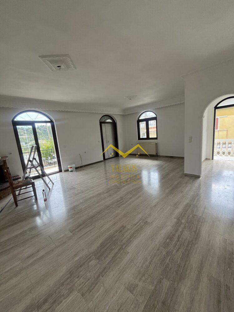 (for rent) Residential Maisonette || Thesprotia Prefecture / Igoumenitsa - 160.0sq.m, 4 B/R,600€